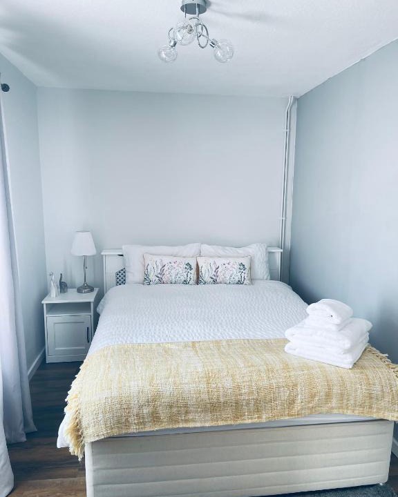 Patchway House | Small Doble, Shared House