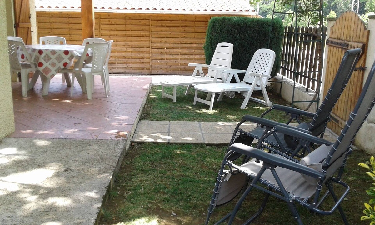 Bompas House | Small holiday home