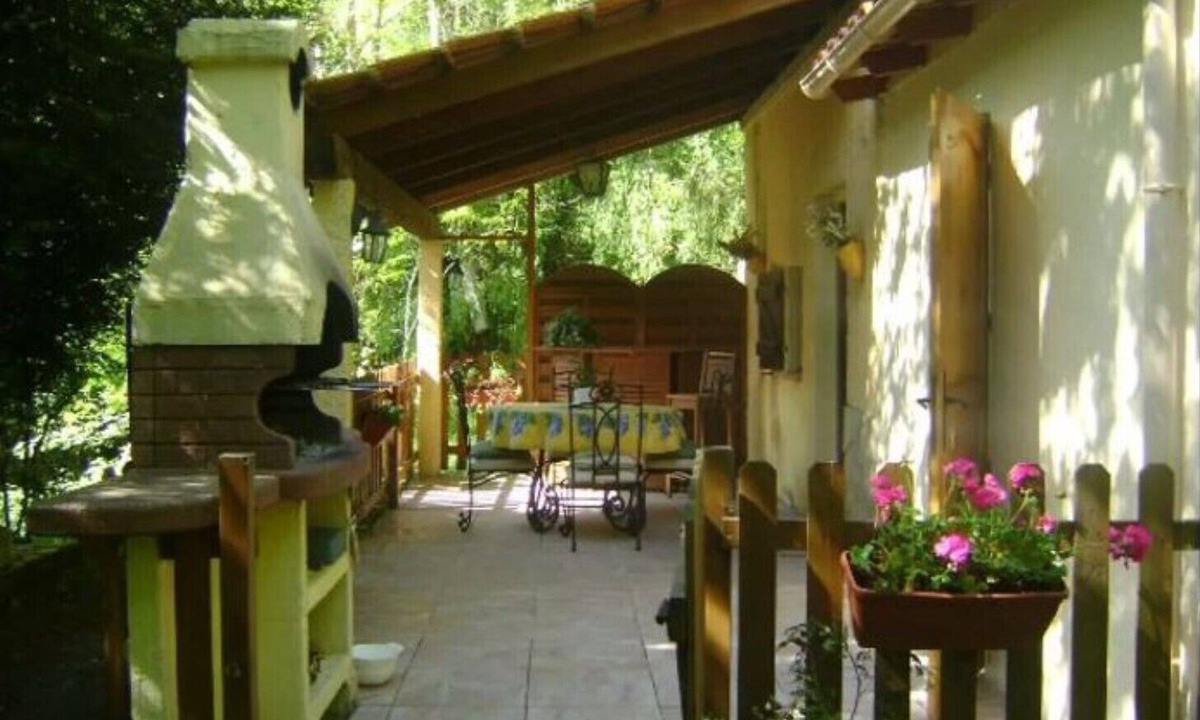Castillon House | small house between sea and mountain