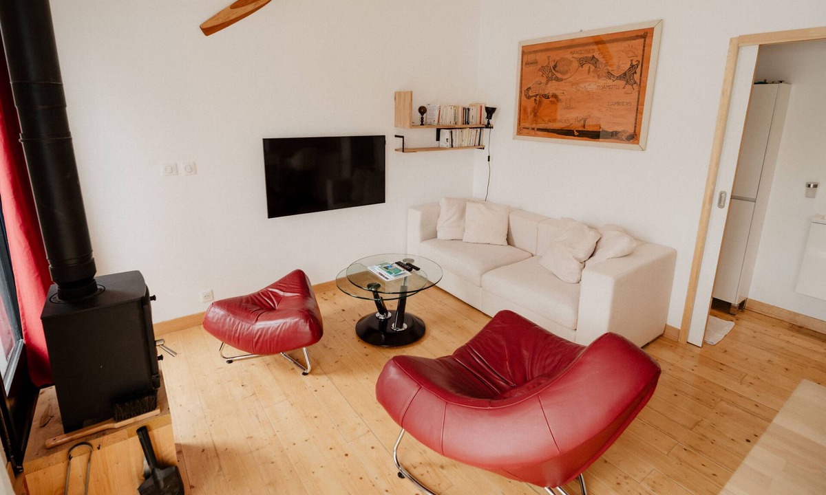 Surzur House | Small modern house ideally located