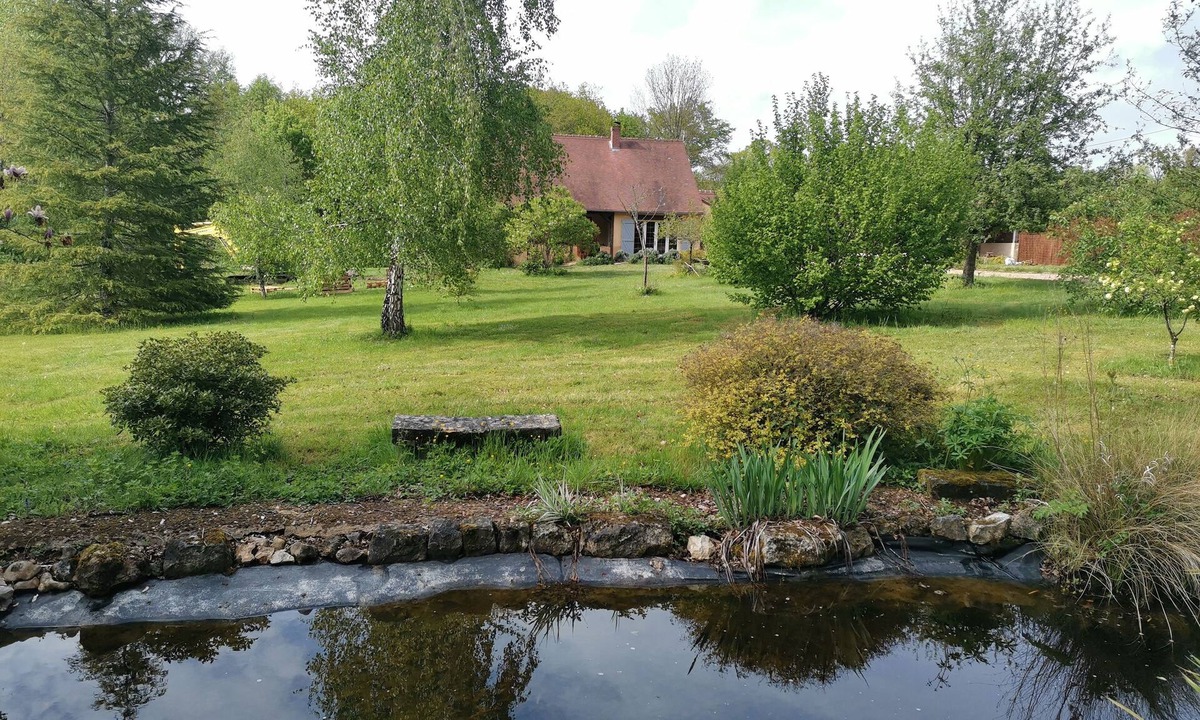 Autry-le-Chatel House | Small paradise in a green setting - Heated swimming pool