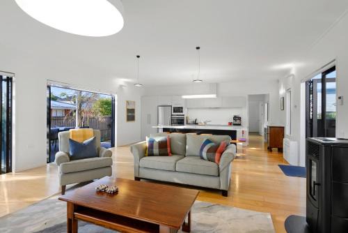 Edgeware House | Small Sustainable House