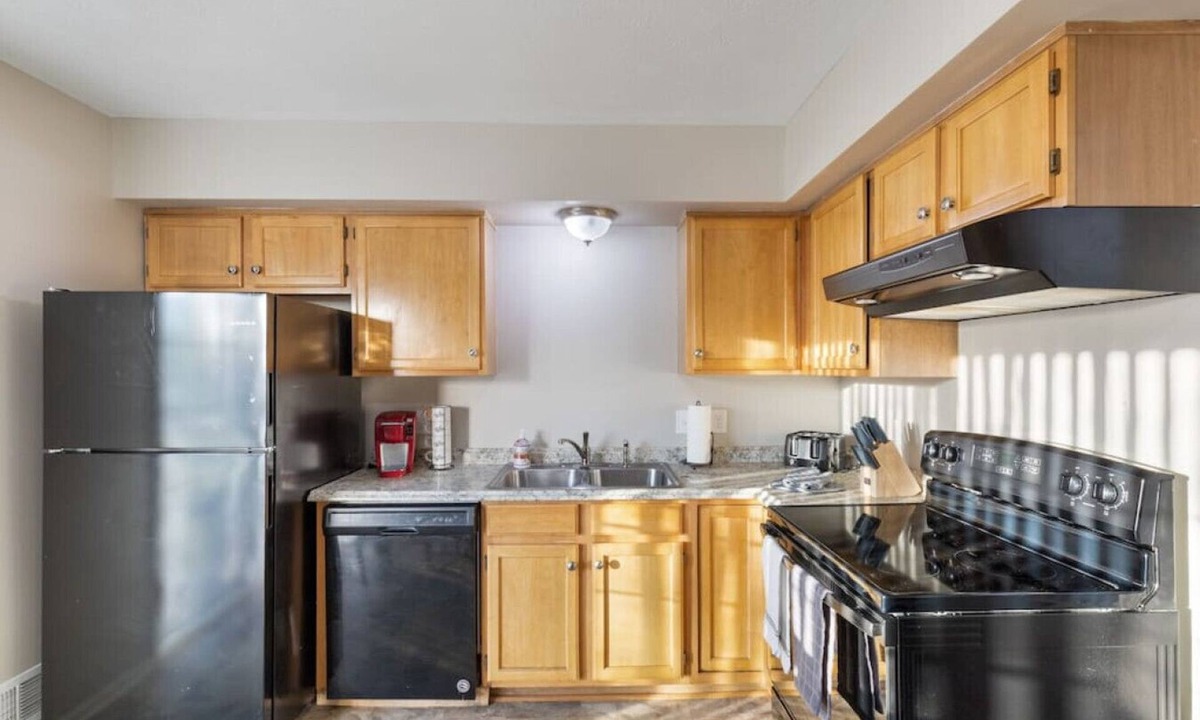Rochester House | Small Town Peaceful Retreat!