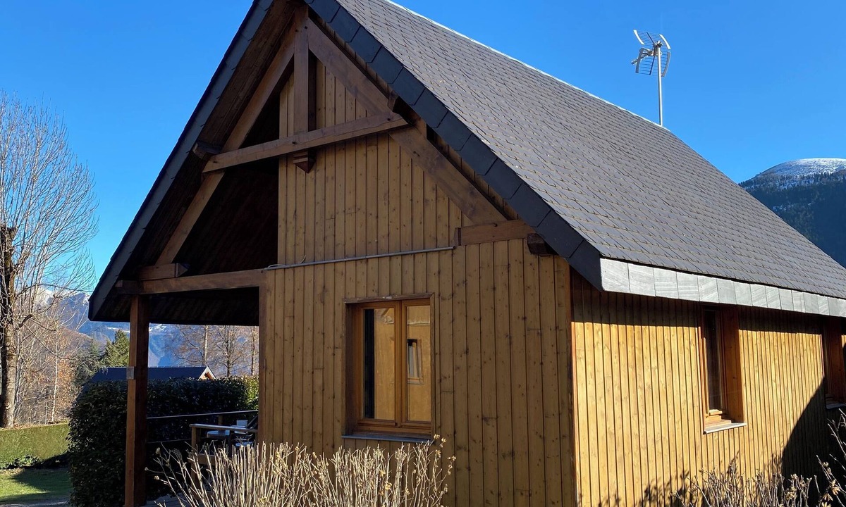 Garin Ski Chalet | Small, well-equipped chalet in attractive condominium.