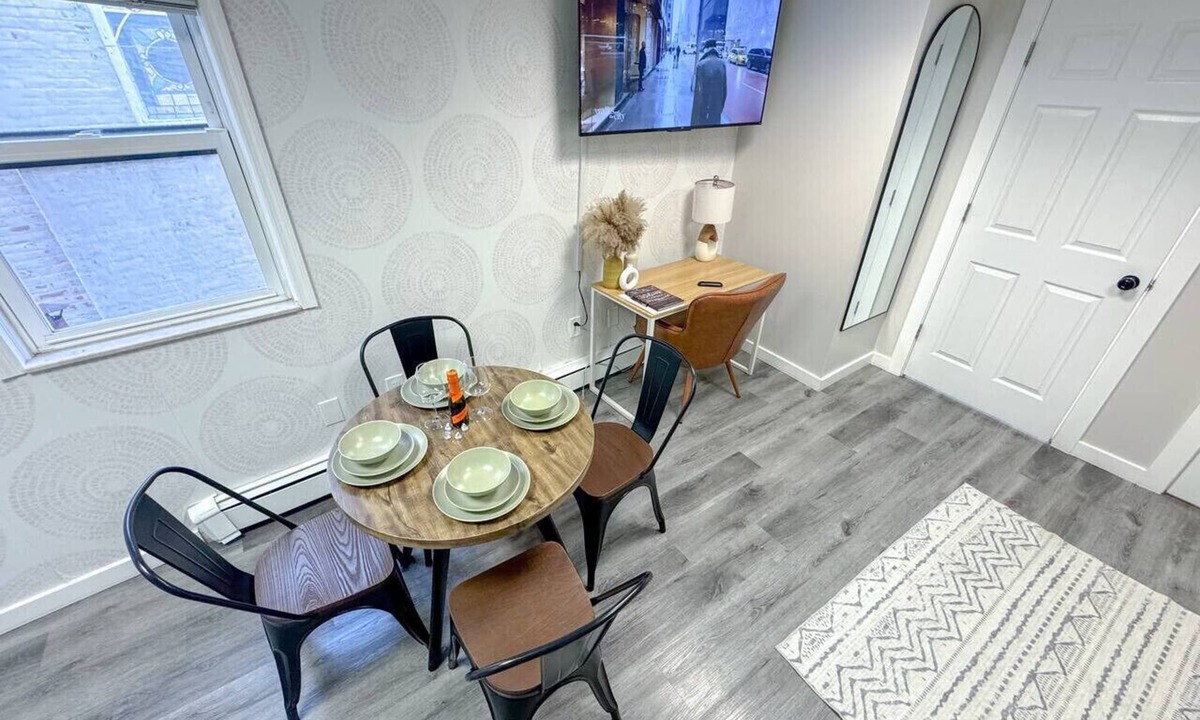 North Ironbound Apartment | Smart and modern central 2br apt