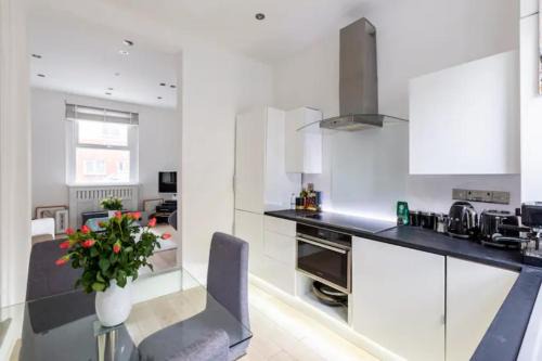 Furzedown House | Smart London Townhouse