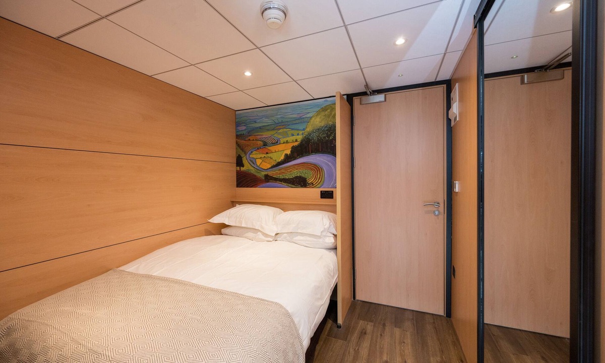 Leeds Apartment | Smart studio based in Leeds city centre.