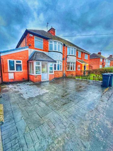 Oadby House | Smartstay