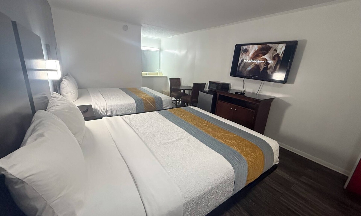 Calhoun Hotel | Smith Motel