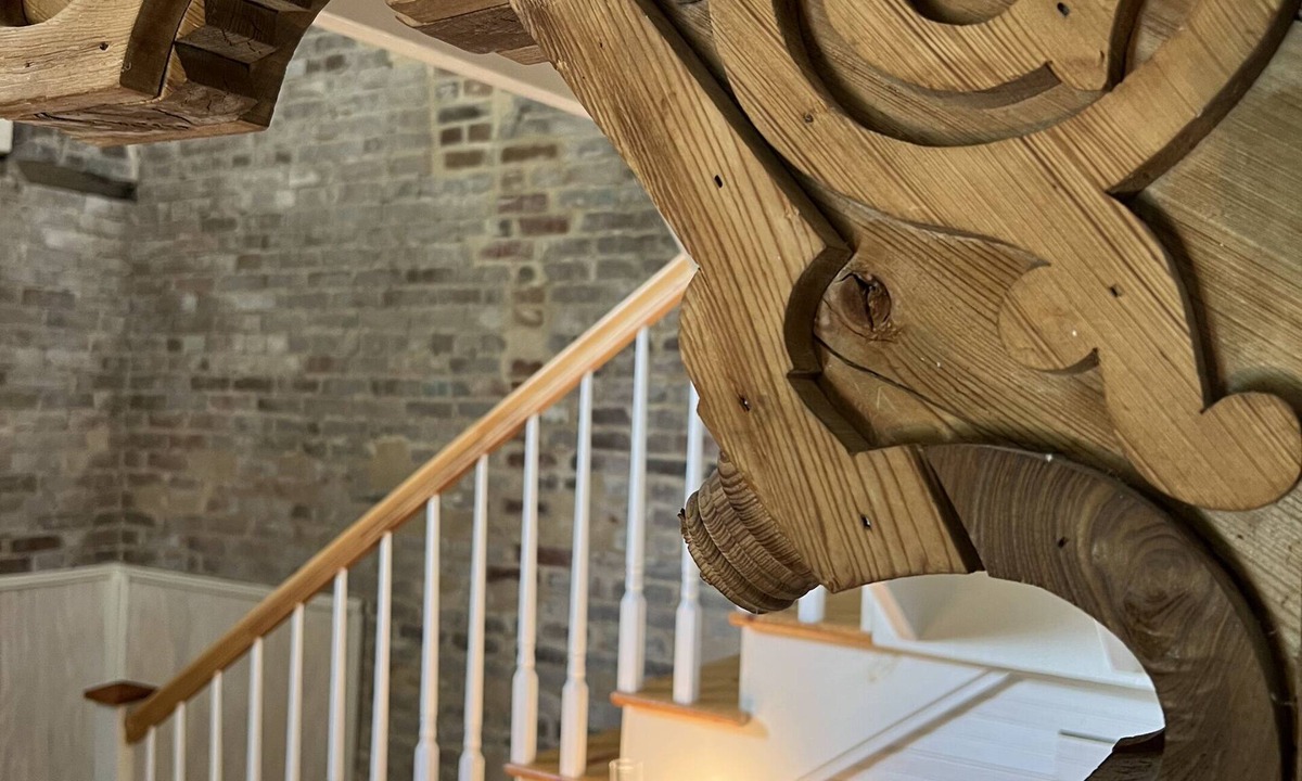 Wayside Apartment | Smokehouse Studio-Queen Studio at The Belmont 1857