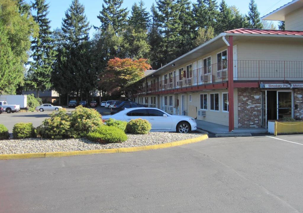 Arlington Hotel | Smokey Point Motor Inn