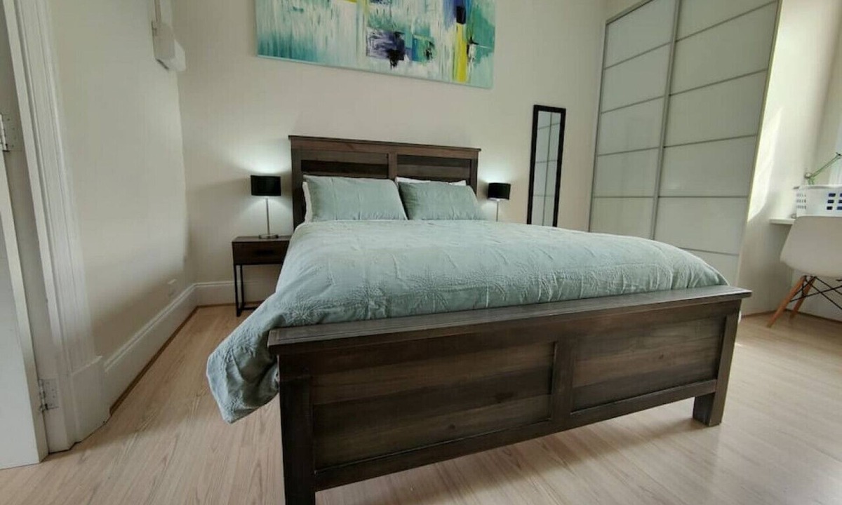 Victor Harbor Apartment | Smugglers Inn Studio 14