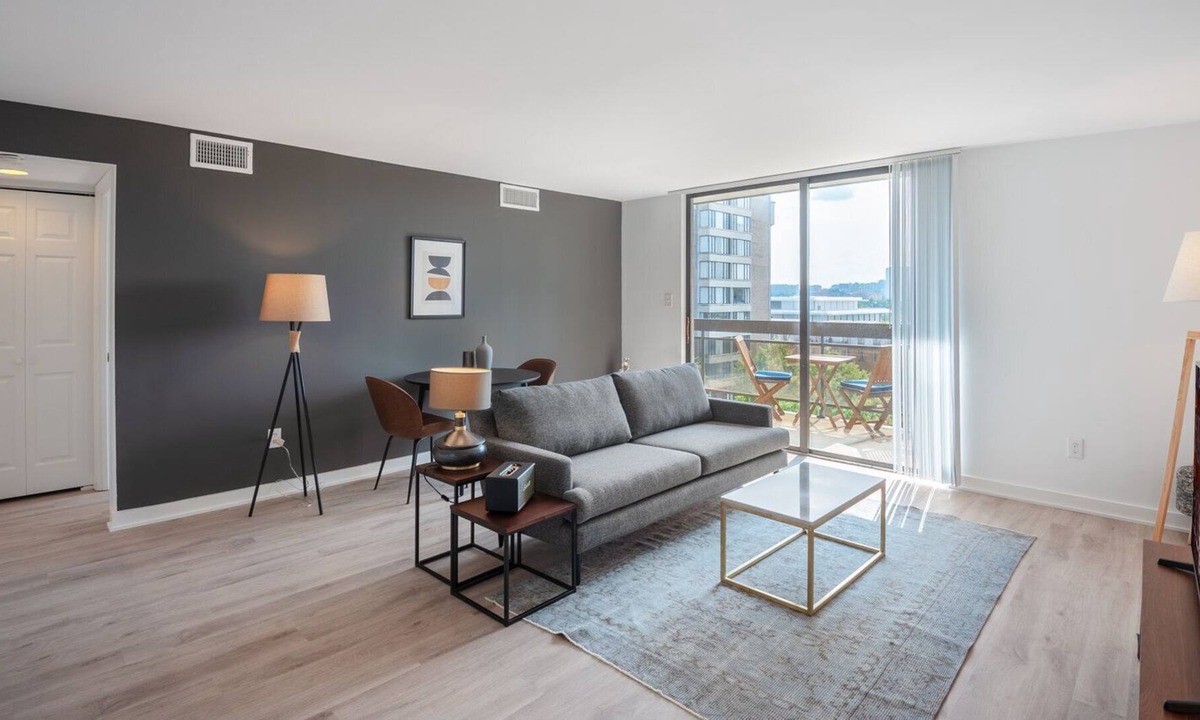Foggy Bottom Apartment | Snazzy Foggy Bottom 1BR w/ W/D + Gym near Kennedy Center by Blueground