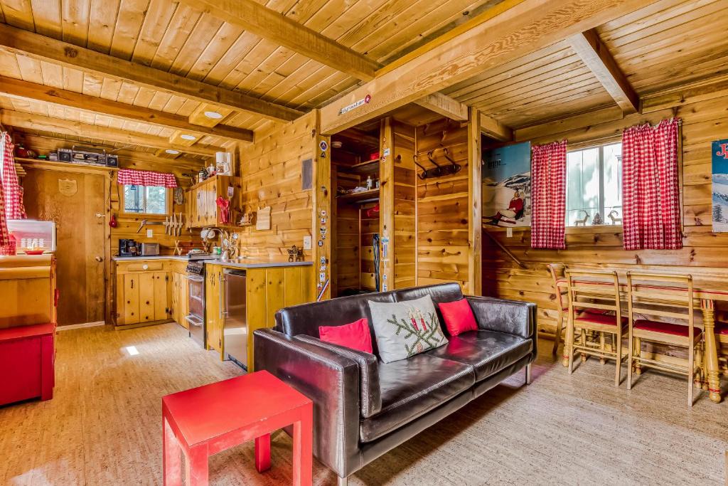 Government Camp House | Sno-bird #8