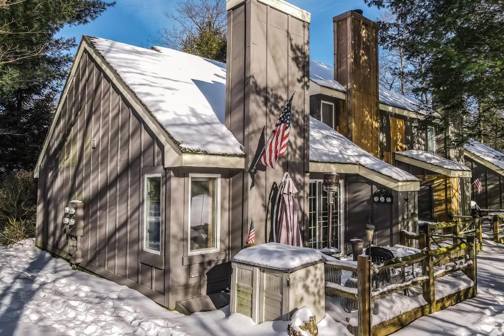 White Haven House | Snow Ridge Village 210