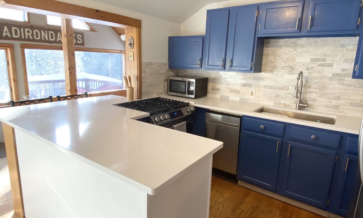 Lake Placid Ski Chalet | Snoway Chalet EV Charger Walk to Main St