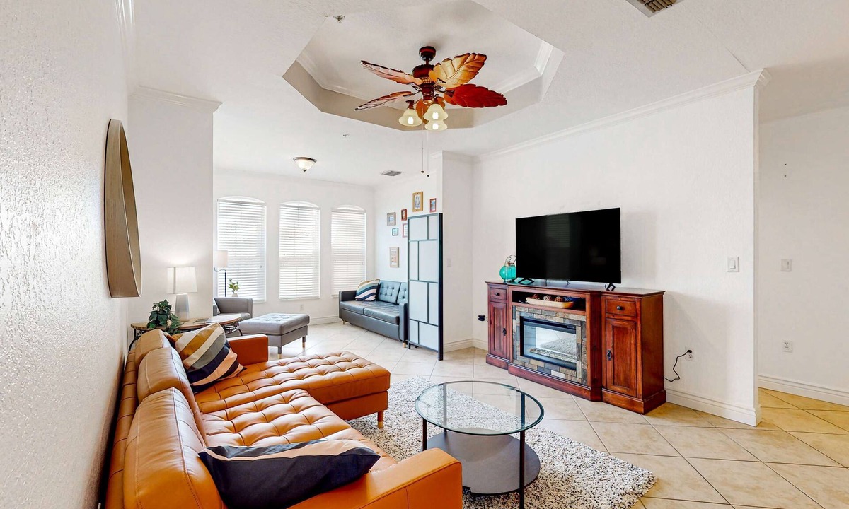 Clearwater Condo | Snowbird friendly condo with pool hot tub sauna fitness room and on site tennis