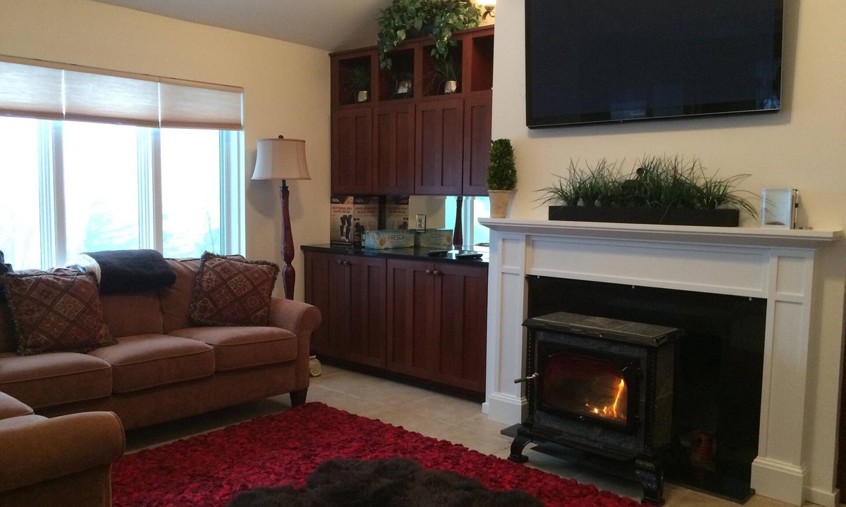 Warren Condo | Snowcreek Condo at Sugarbush Resort-2 beds/2 baths, slopeside