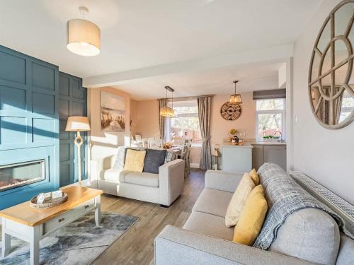North Sunderland House | Snowdrop Cottage