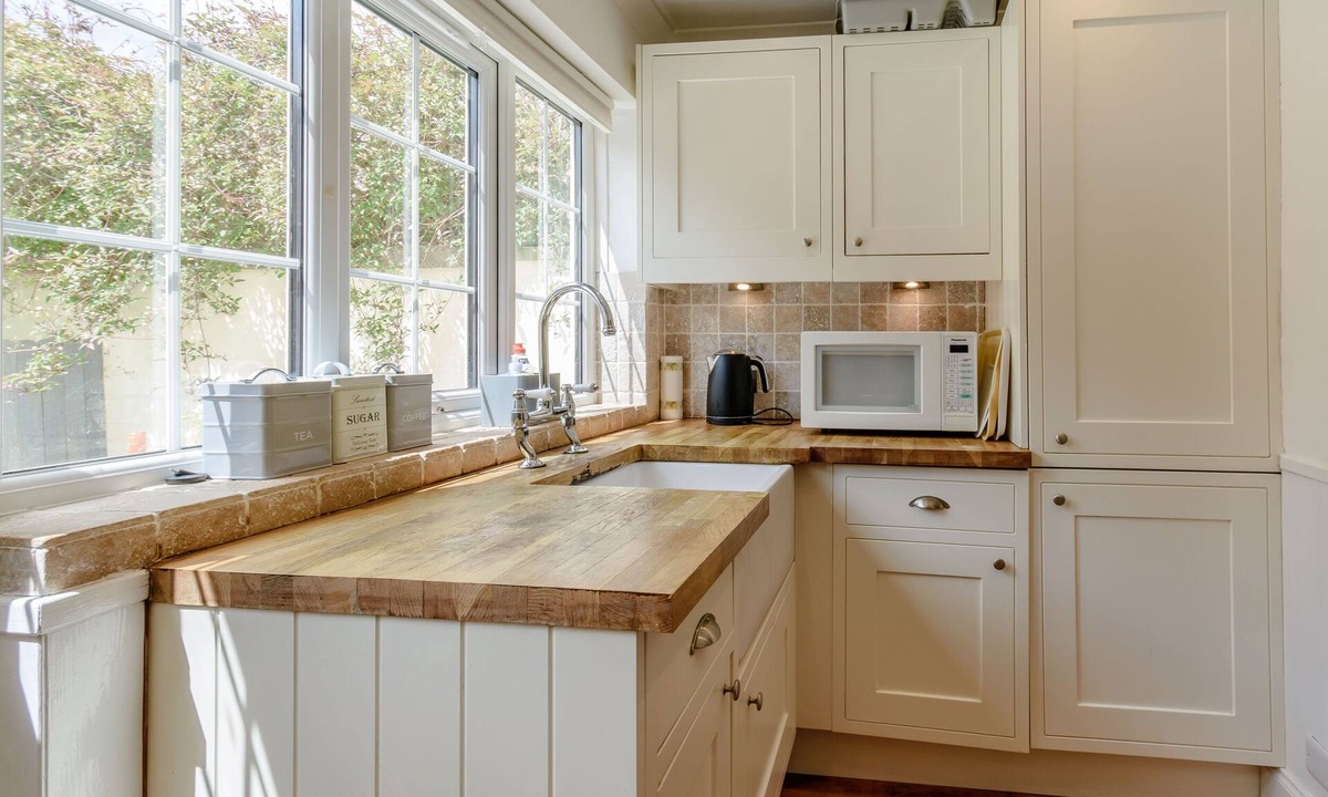 Bramham Cottage | Snowdrop Cottage