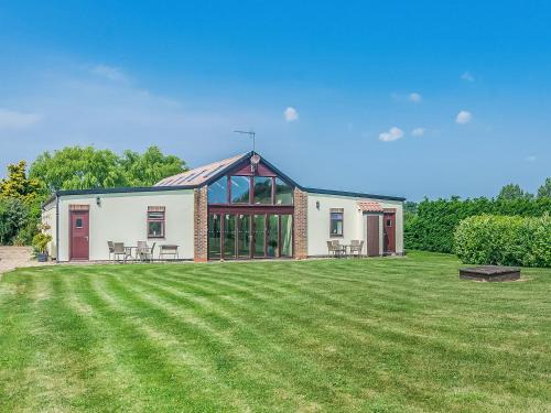 Great Hatfield House | Snowdrop Cottage - W43121