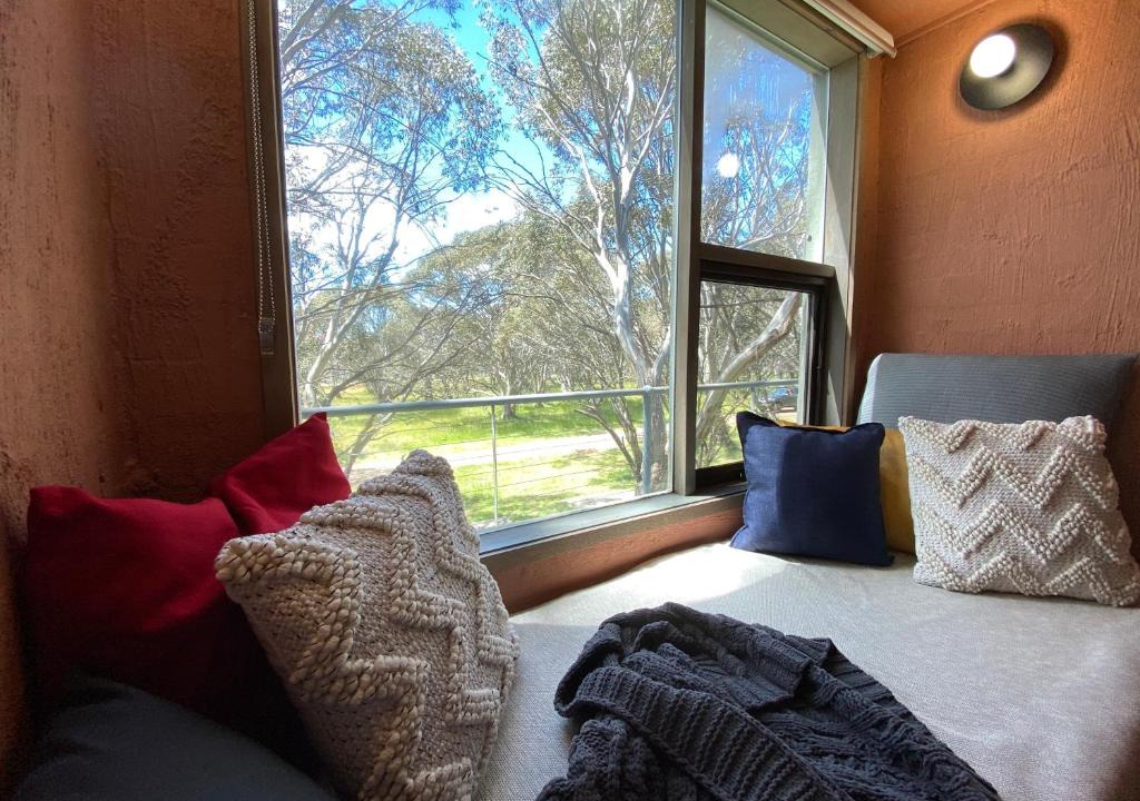 Dinner Plain House | Snowgums 11