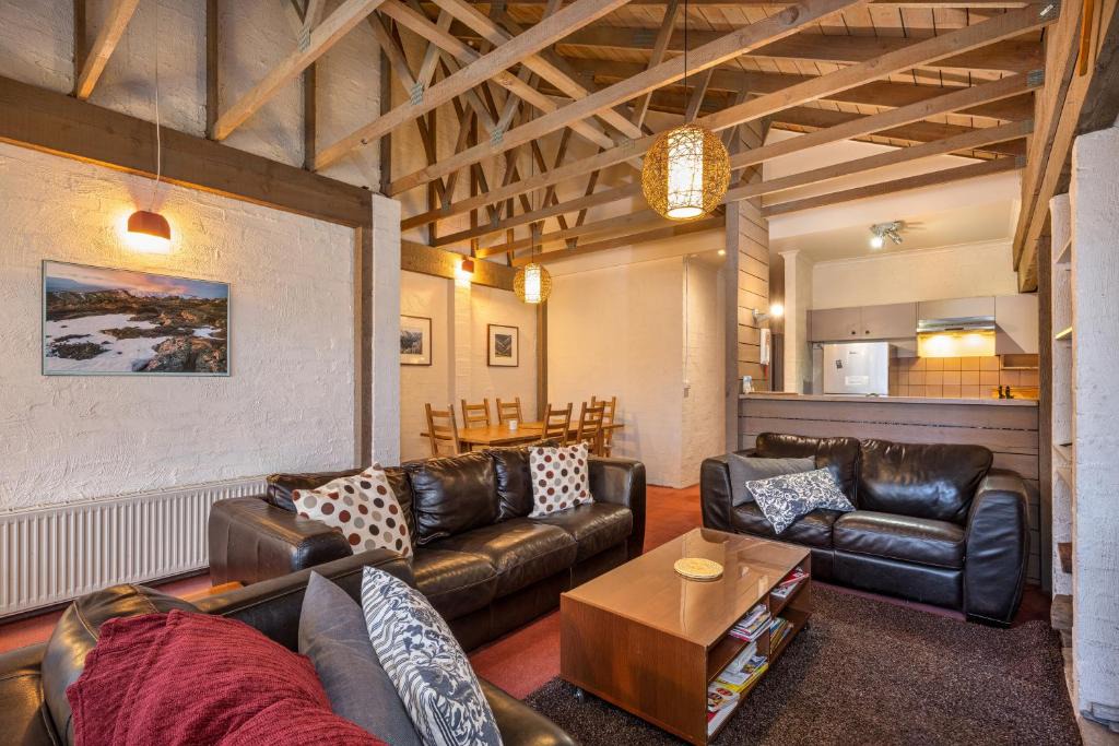 Dinner Plain Apartment | Snowgums 13