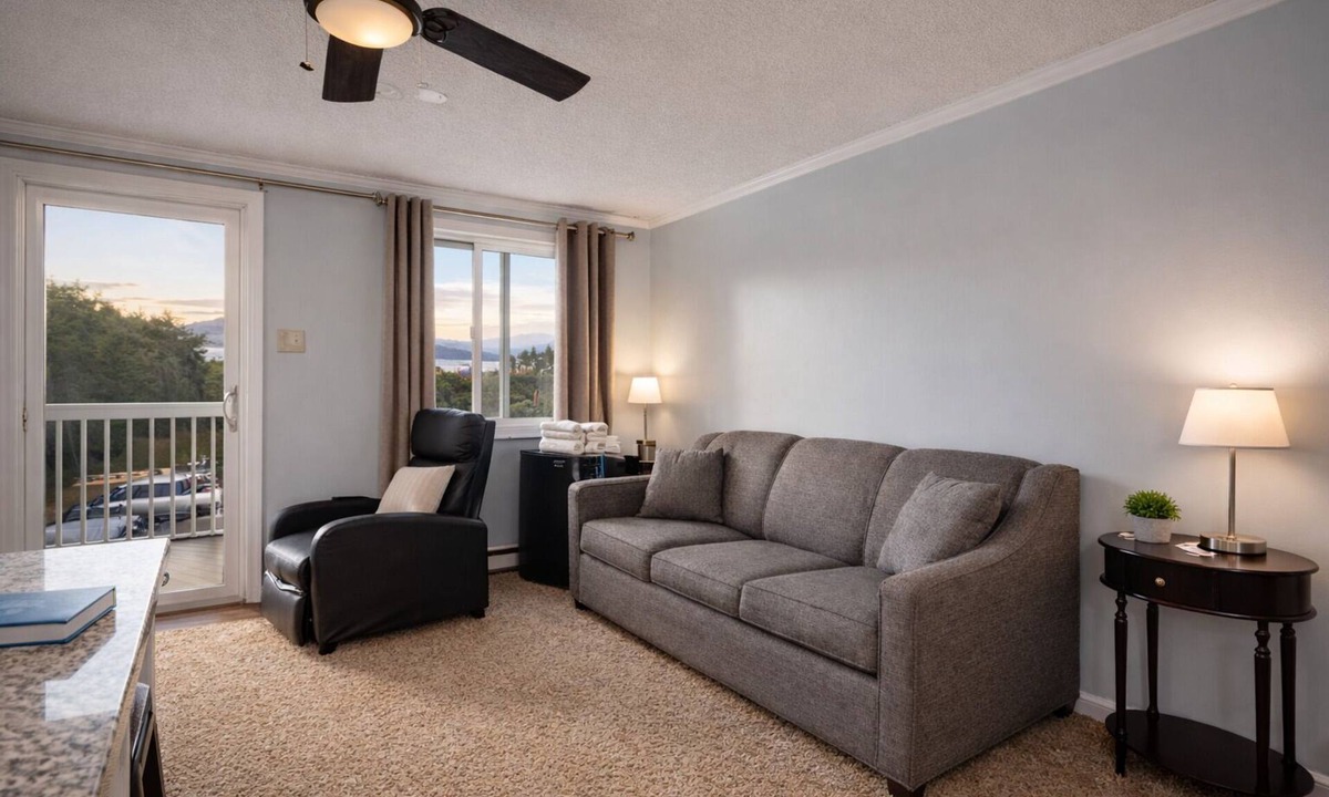 Edray Condo | Snowshoe Ski-In/Ski-Out Steps to Ballhooter Lift Mountain Lodge Condo