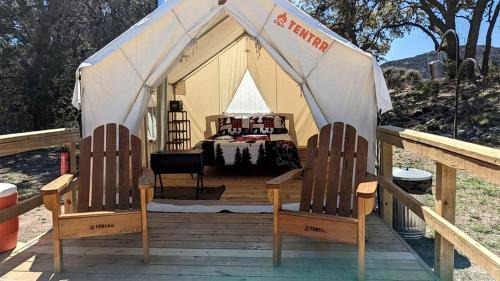 Vanderpool House | Snug Safari Tent for Glamping Getaways to Texas Hill Country