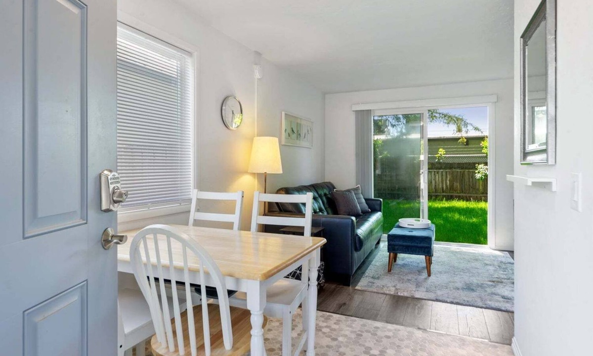 Market District Condo | Snug Spot 70 - Close To Downtown & Autzen 1 Bedroom Studio
