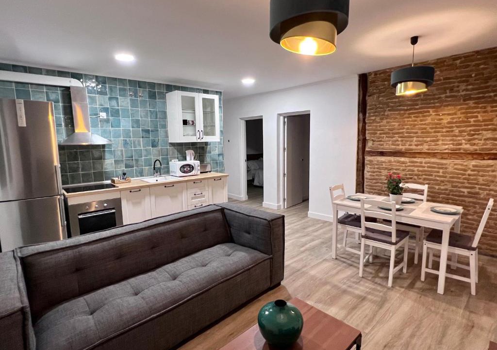 Alcala de Henares Apartment | Soñar en la Plaza Cervantes 2