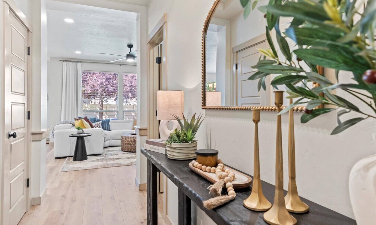 Meridian House | Soak Play Firepit Spa Game Room Sleeps 14