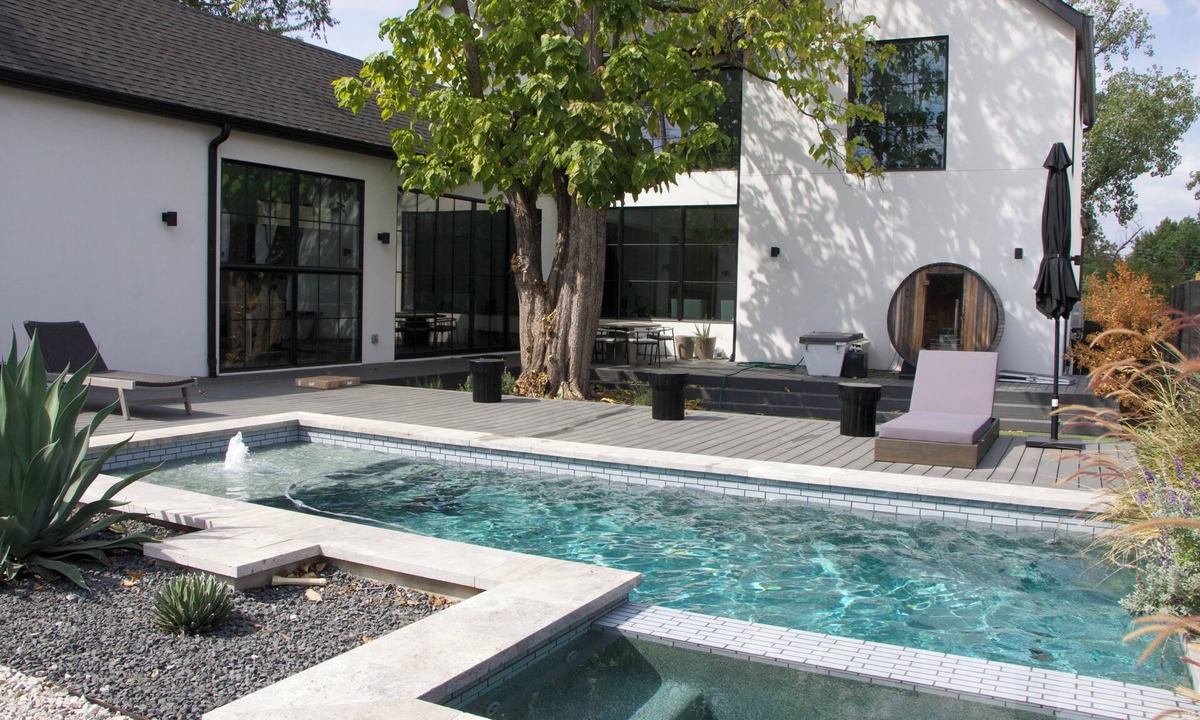 Greater South River City House | SoCo Social Club: Sleeps 14 w/Pool, Hot Tub Speakeasy