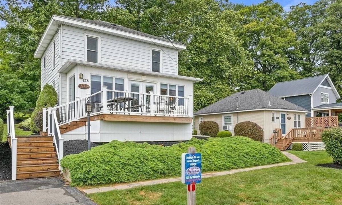 Sodus Point House | Sodus Bay View at the Point