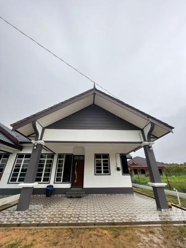 Kampung Telaga Mengkudu House | Sofea's Homestay