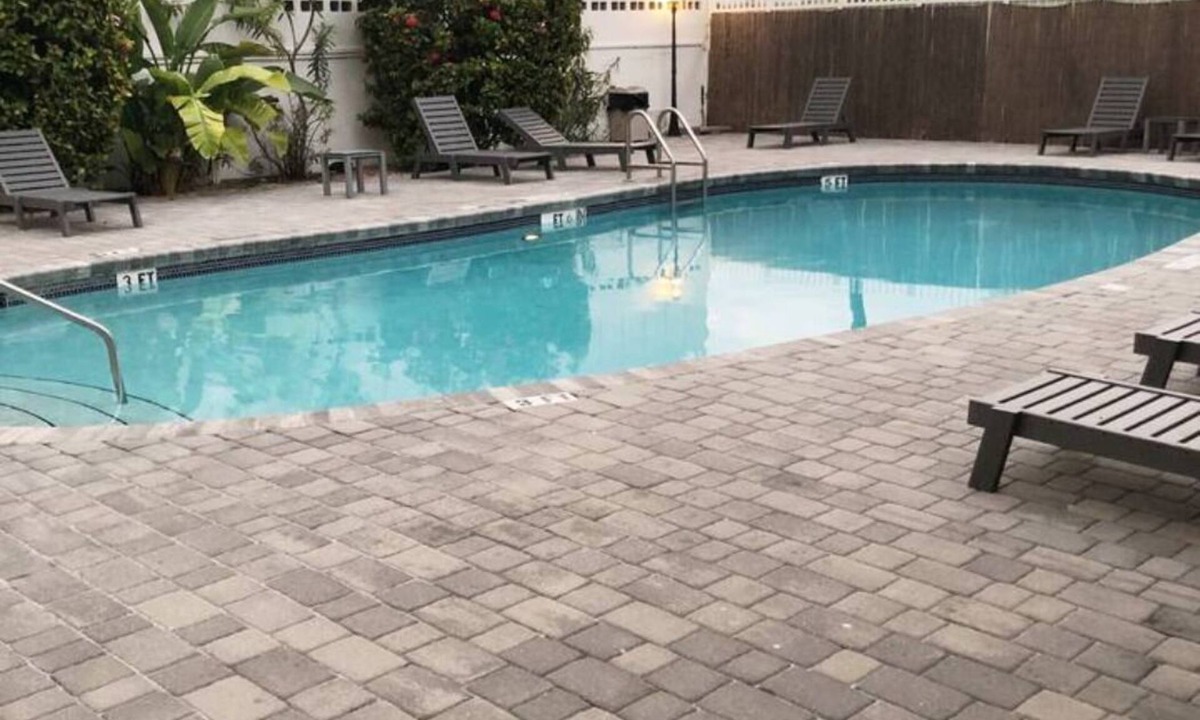 South of Fifth Condo | SoFi Studio! Amazing Location! Direct Access to Beach!