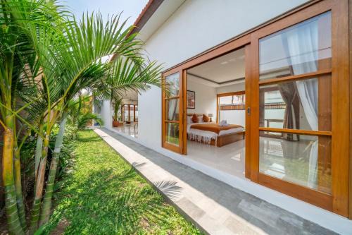 Umalas Villa | Sofia Villas - Quiet Pool Escape with Spacious Sundeck in Prime Location