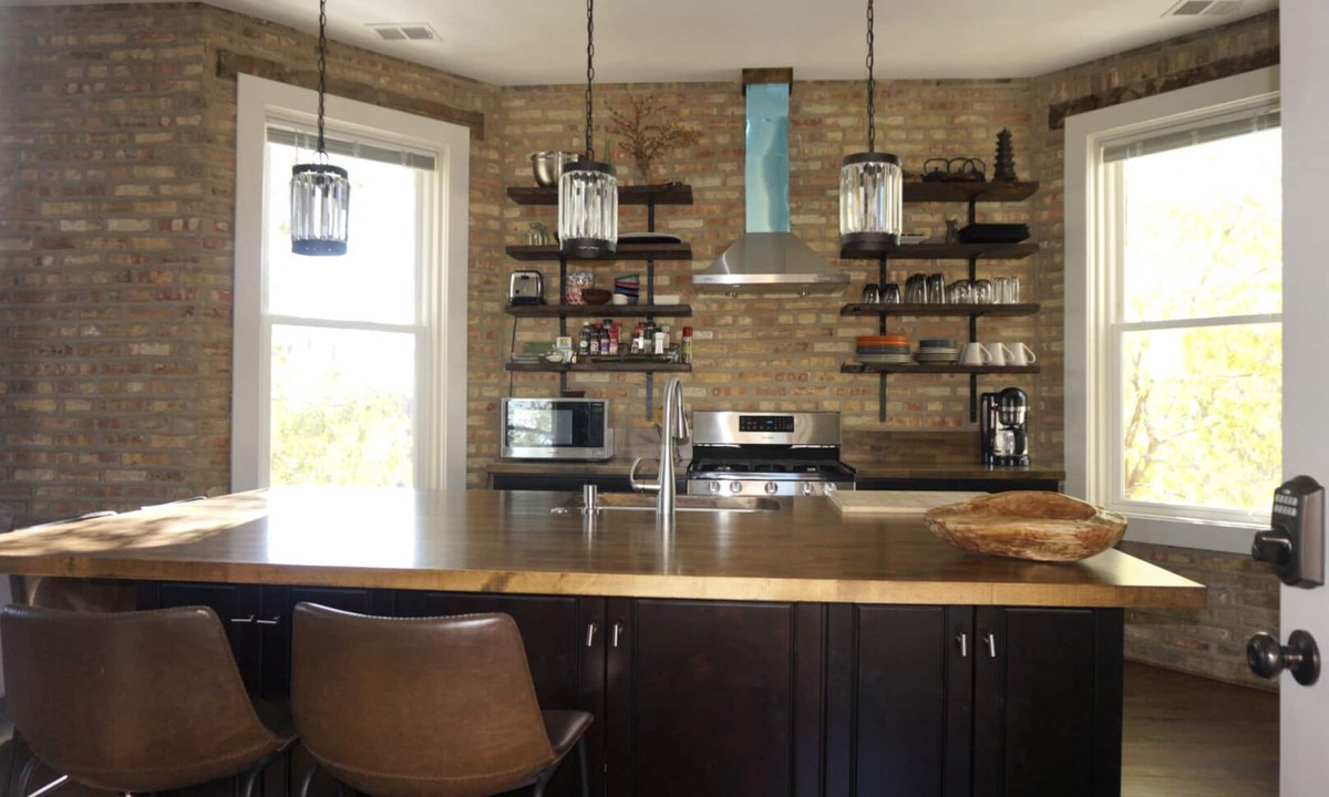 Rogers Park Condo | Soft Palate & Warm Bricks At A Rogers Park Home