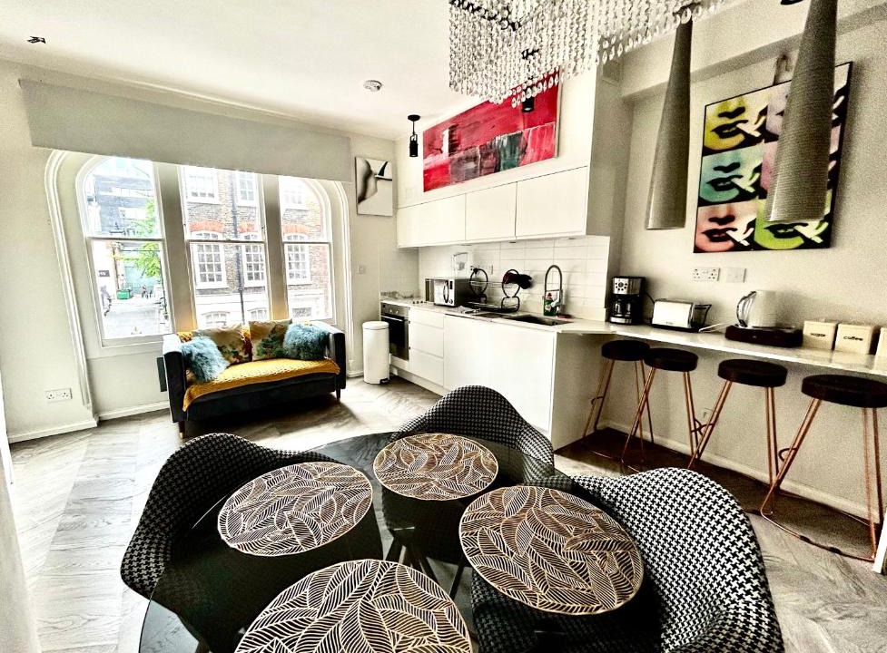 Carnaby Apartment | soho london suite