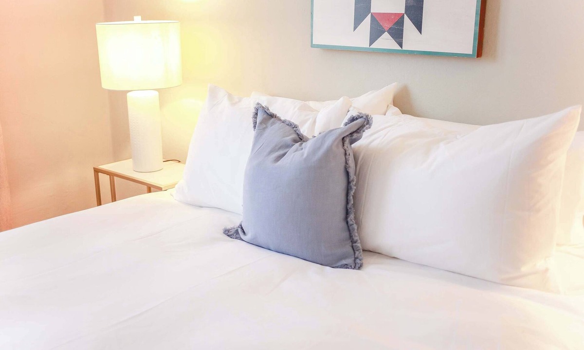 Ghent Apartment | Sojourn at Colley Manor Unit 5