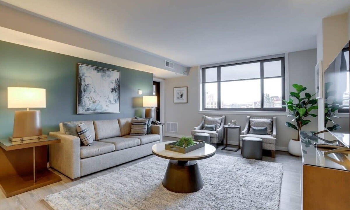 Court House Apartment | Sojourn | Courtland Towers Yoga Studio, Boxing Station, Cardio Station, and MORE
