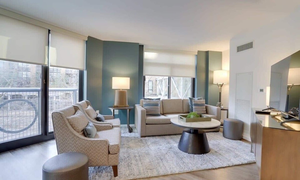 Ballston Apartment | Sojourn | VA Square | 1 BR