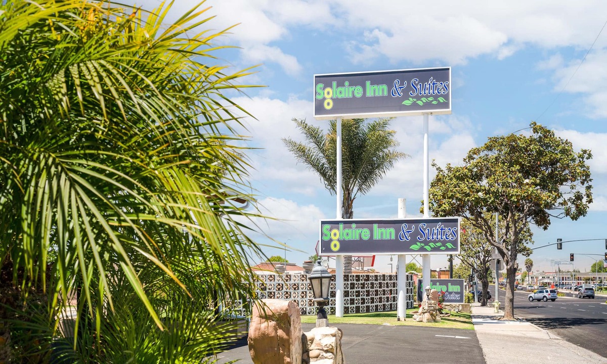 Santa Maria Hotel | Solaire Inn & Suites
