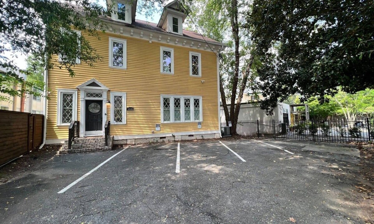 Inman Park Apartment | Solar Flair