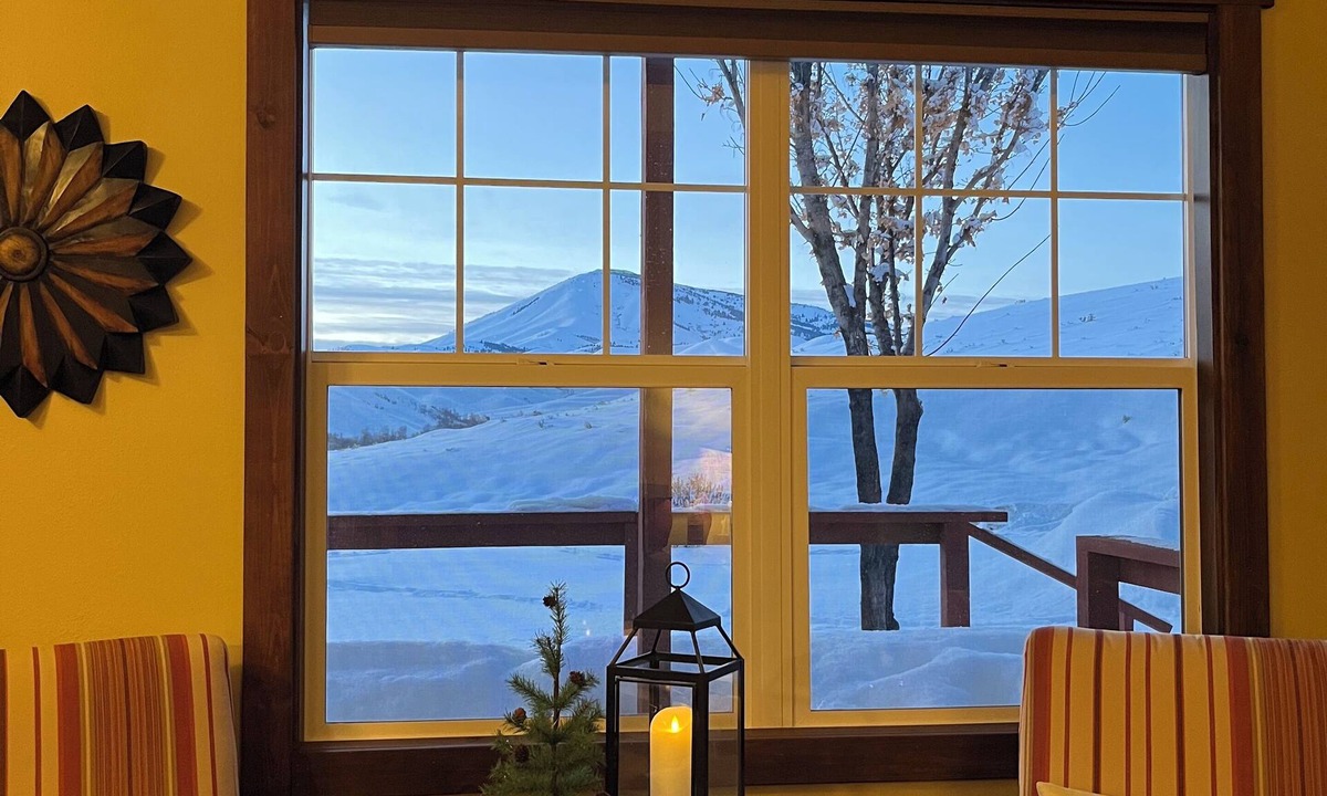 Corral Cabin | Soldier Mountain Chalet