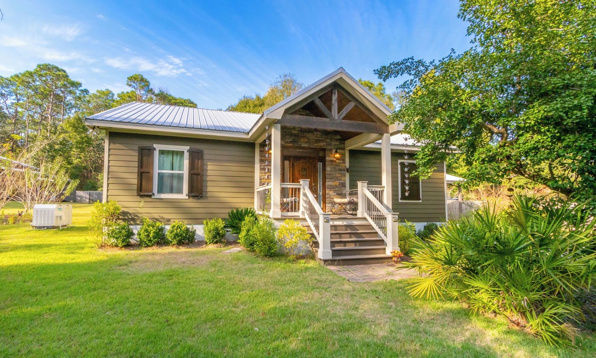 Perdido Beach Cabin | Soldiers Creek Hideaway