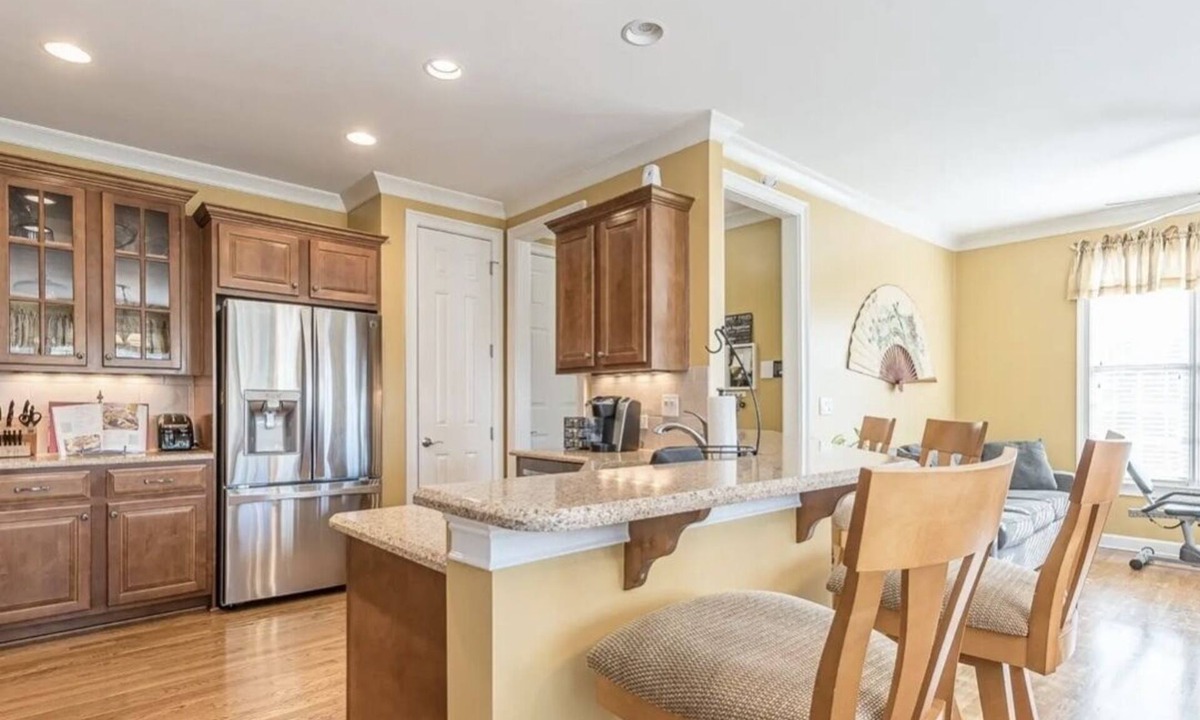 Tyrone House | Solitude And open space ! I’m home theatre