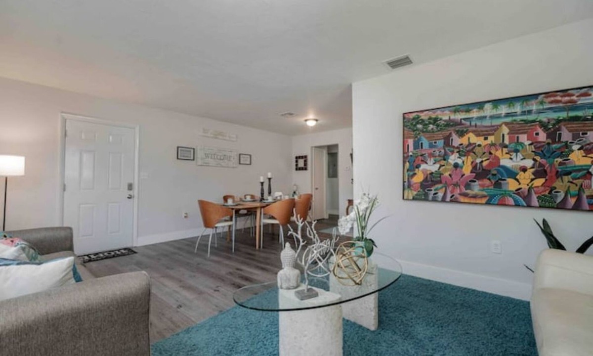 North Miami House | SOLYMAR II MIAMI BEACH HOUSE