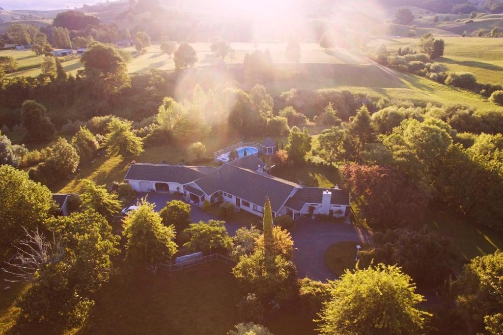 Pirongia Bed & Breakfast | Somersal Bed & Breakfast