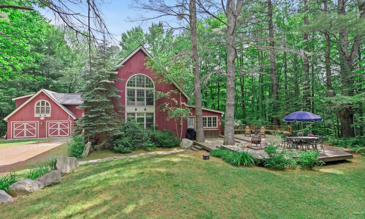 Winhall House | Something for everybody! This house is a crowd pleaser!n